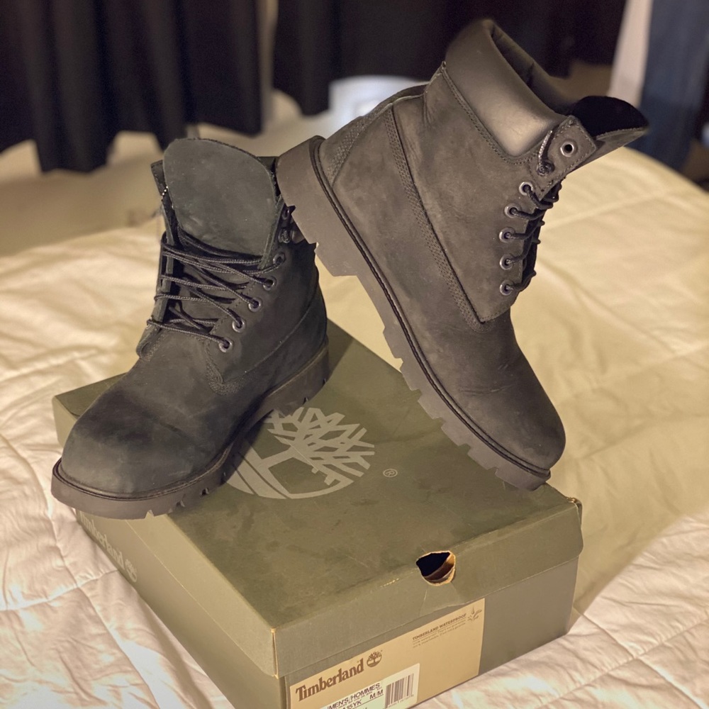 Timberland Boots - Picture 1 of 5